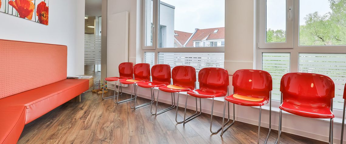 Hausarztpraxis Menzinger Heinsohn Bremen Wartezimmer